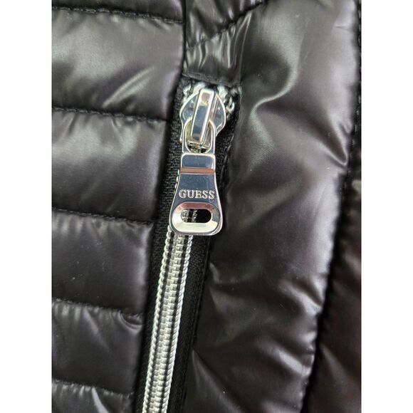 Guess Women's Puffer Coat Size Medium Shiny Black Winter Chic Cute Quilted Zip - Picture 5 of 8